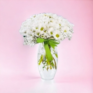  İskenderun Çiçek - Vazoda beyaz biçmeler