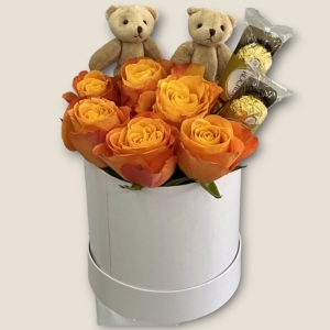 İskenderun Çiçekçi - Kutuda Turuncu İthal Gül Ayıcık Çikolata