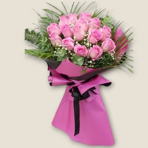  İskenderun Çiçek - 15 Adet İthal Gülden Çiçek Buketi