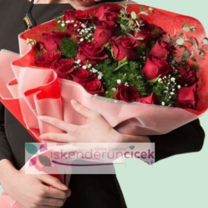 İskenderun Çiçekçi - Kucak Dolusu 25 Li Gül Buketi