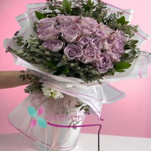 İskenderun Çiçekçi - 19 adet ithal lila gül buketi