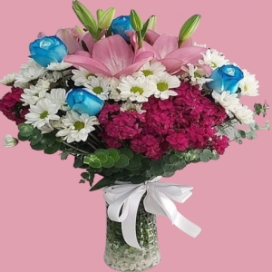 İskenderun Çiçekçi - Vazoda Mevsim Çiçekleri Arajmanı