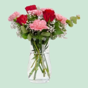 İskenderun Çiçekçiler - Vazoda 5 gül ve karanfıller