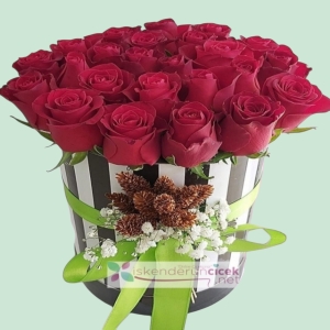  İskenderun Çiçek - Desenli Kutuda 21 Gül