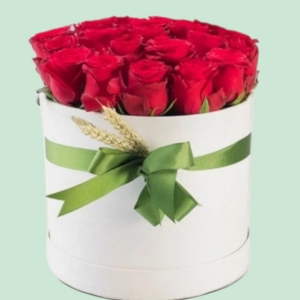  İskenderun Çiçekçiler - Kutuda Gül lisyantus ve çikolata